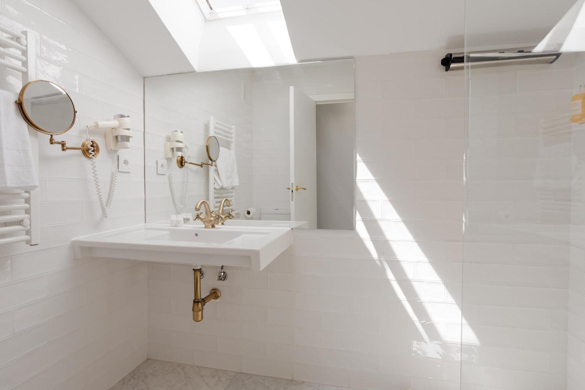 Sonder Santa Ana Aparthotel Madrid Bagian luar foto