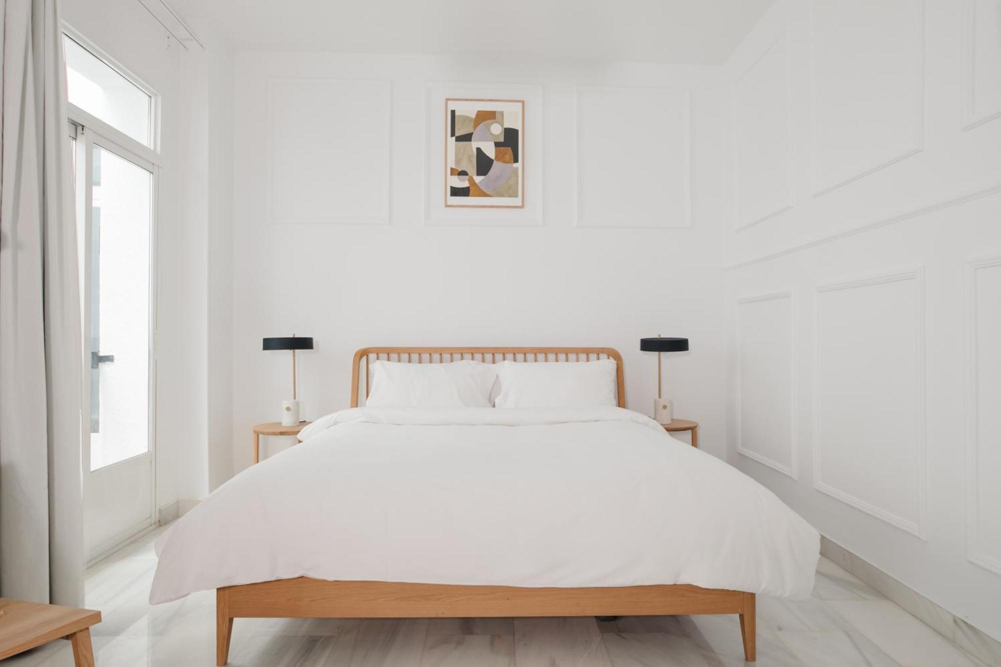 Sonder Santa Ana Aparthotel Madrid Bagian luar foto