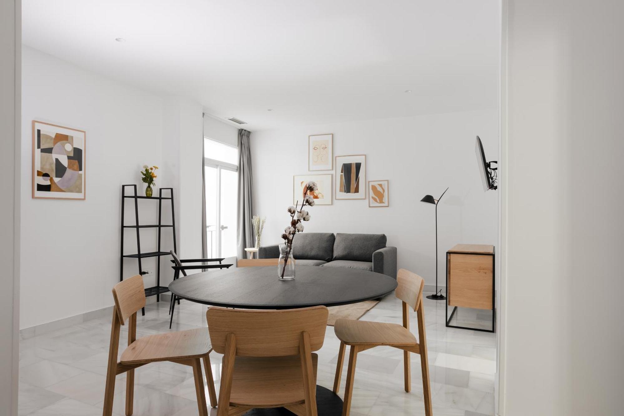 Sonder Santa Ana Aparthotel Madrid Bagian luar foto